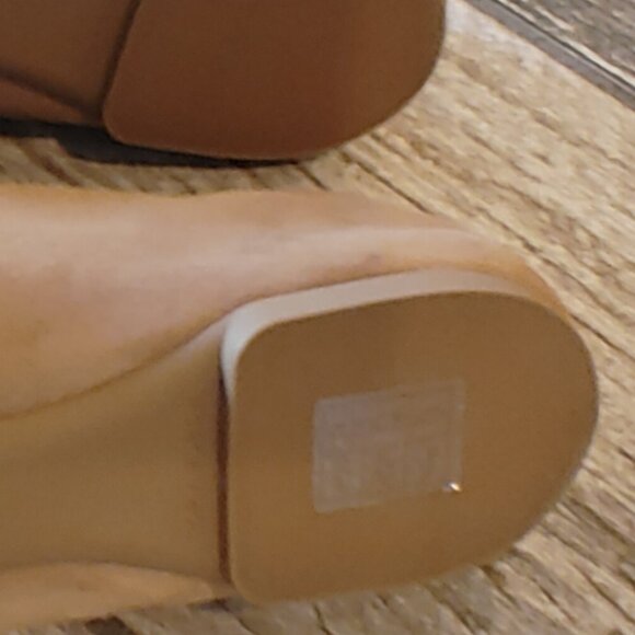 Tory Burch Claire Ballet Suede Flats, Size 8 (B) - super comfortable & soft - Picture 4 of 15